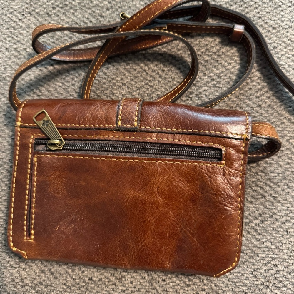 Patricia Nash Torri Crossbody Bag Heritage With Embossed Logo - Picture 4 of 9